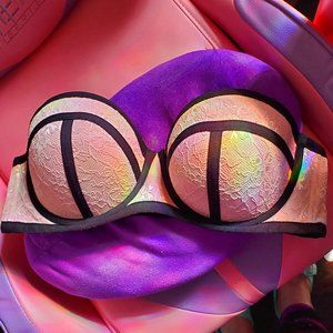 Barely Worn Pink Lace Strapless Bra from Torrid